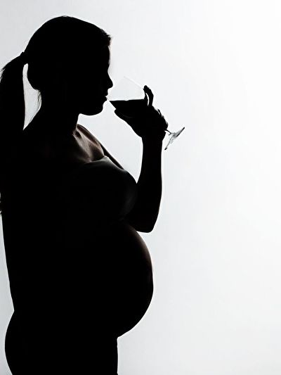 alkohol-i-trudnoca.jpg